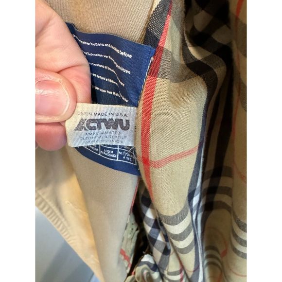 Vintage Burberry’s Nova Check Trench Coat Mens 40R Beige Belted D-Rings USA - Picture 11 of 14